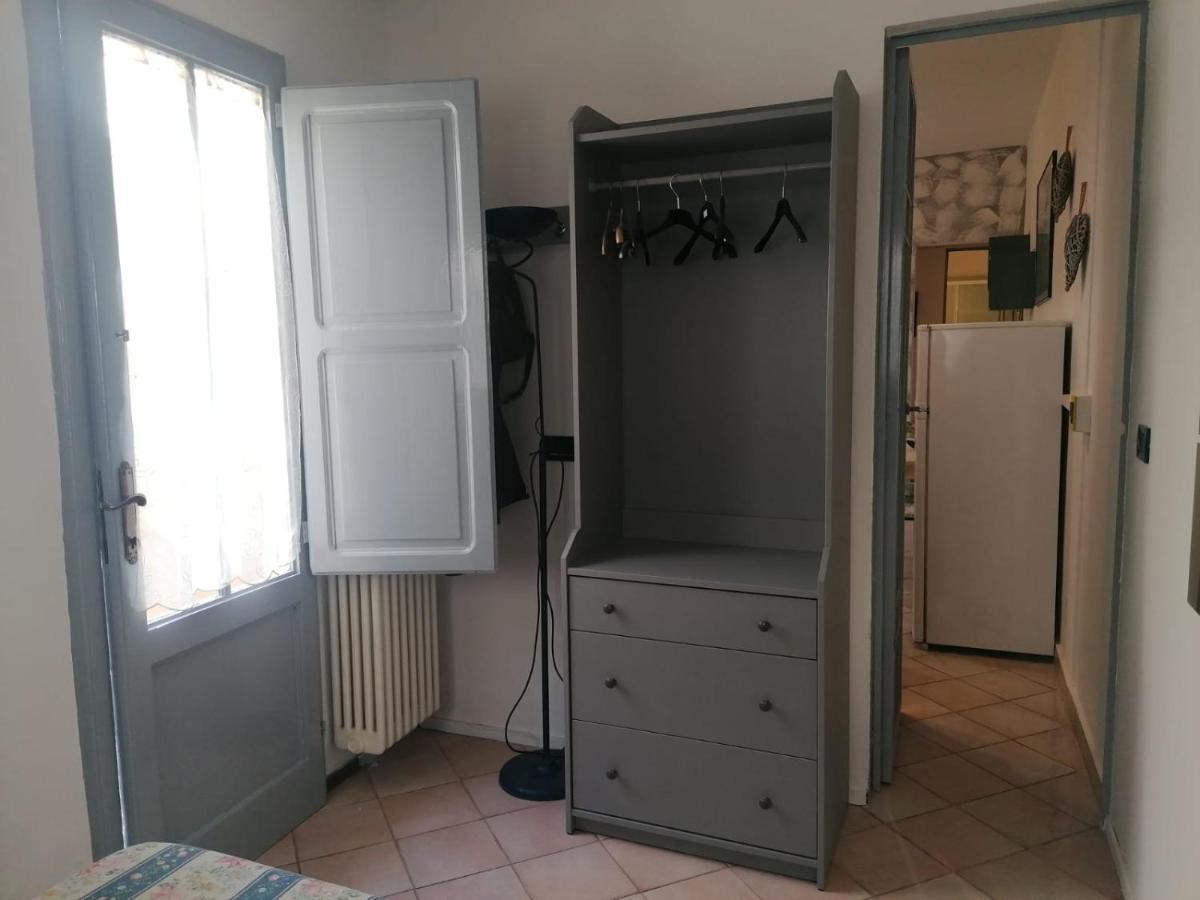La Casina Giramondo Di Ele Виареджо Экстерьер фото